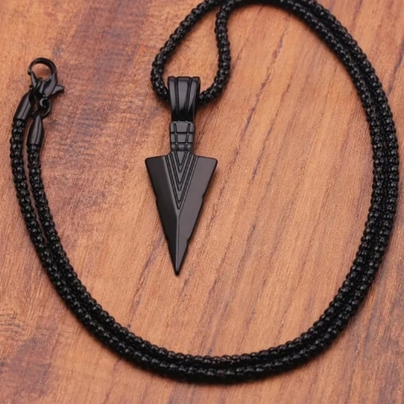 Eurokatgifts Other - Black Arrowhead Necklace  Stainless 18-22"chain Unisex Mens Jewelry NEW